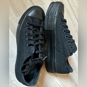 Womens Converse Chuck Taylor All Star Lift Lo platform Sneaker - All Black